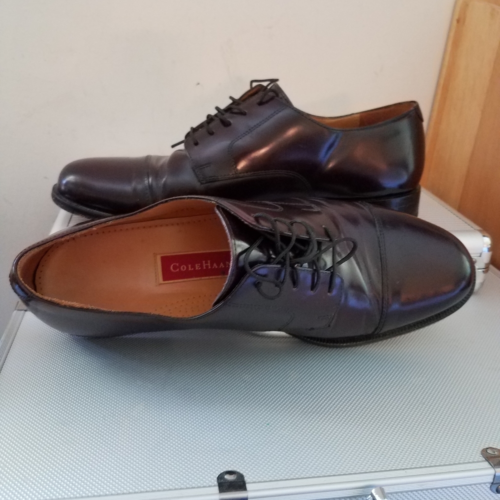 Cole hann brown cap toe sz. 11D excellant